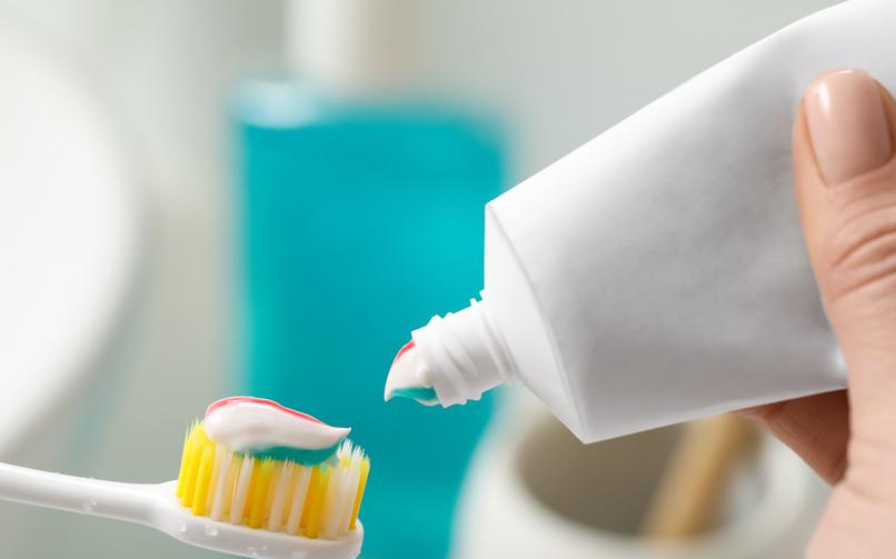 国家药监局提示:牙膏不是“补牙洞”的神器